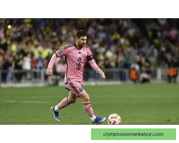 埃斯本赛季防守数据表现稳健，拦截与抢断效率持续提升